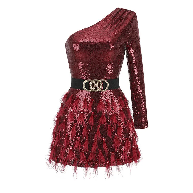 Glamorous Feather Elegance: Sequin Feather Decoration Dress